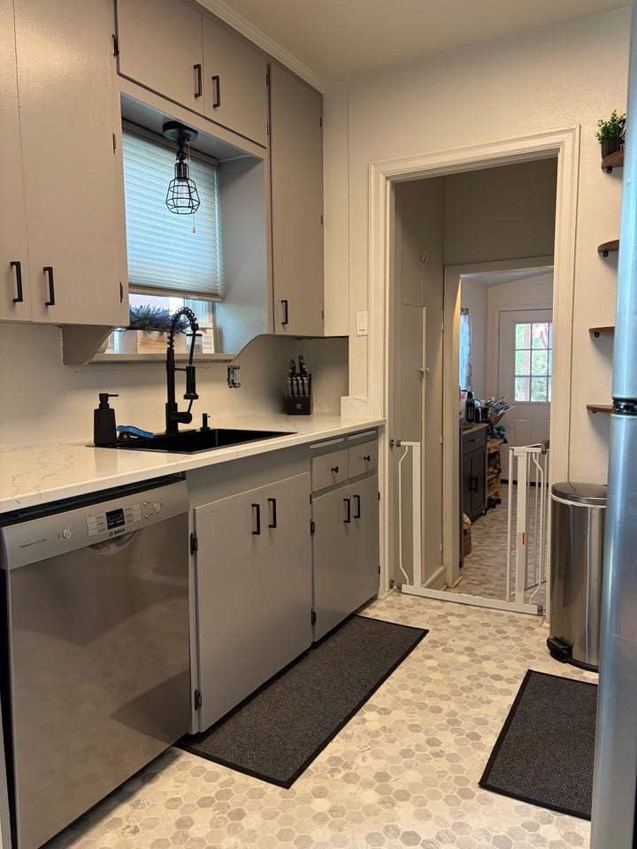 3314 Dillon Ave #1 - Photo 5 of 12
