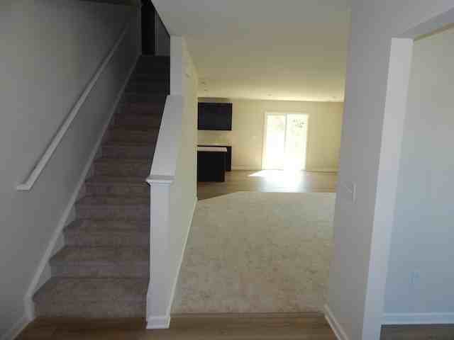 633 Coopers Mill Dr - Photo 3 of 33