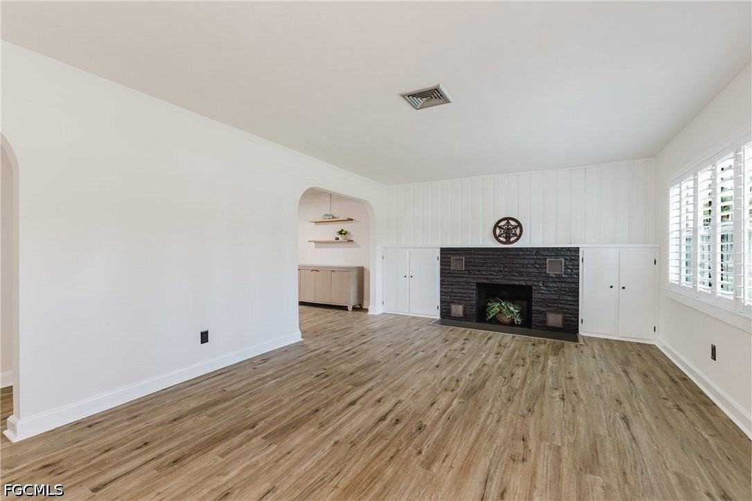 1310 La Faunce Way - Photo 2 of 40