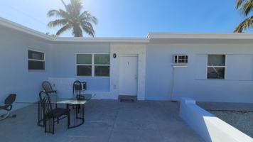 featured image of 195 Gardenia St #1