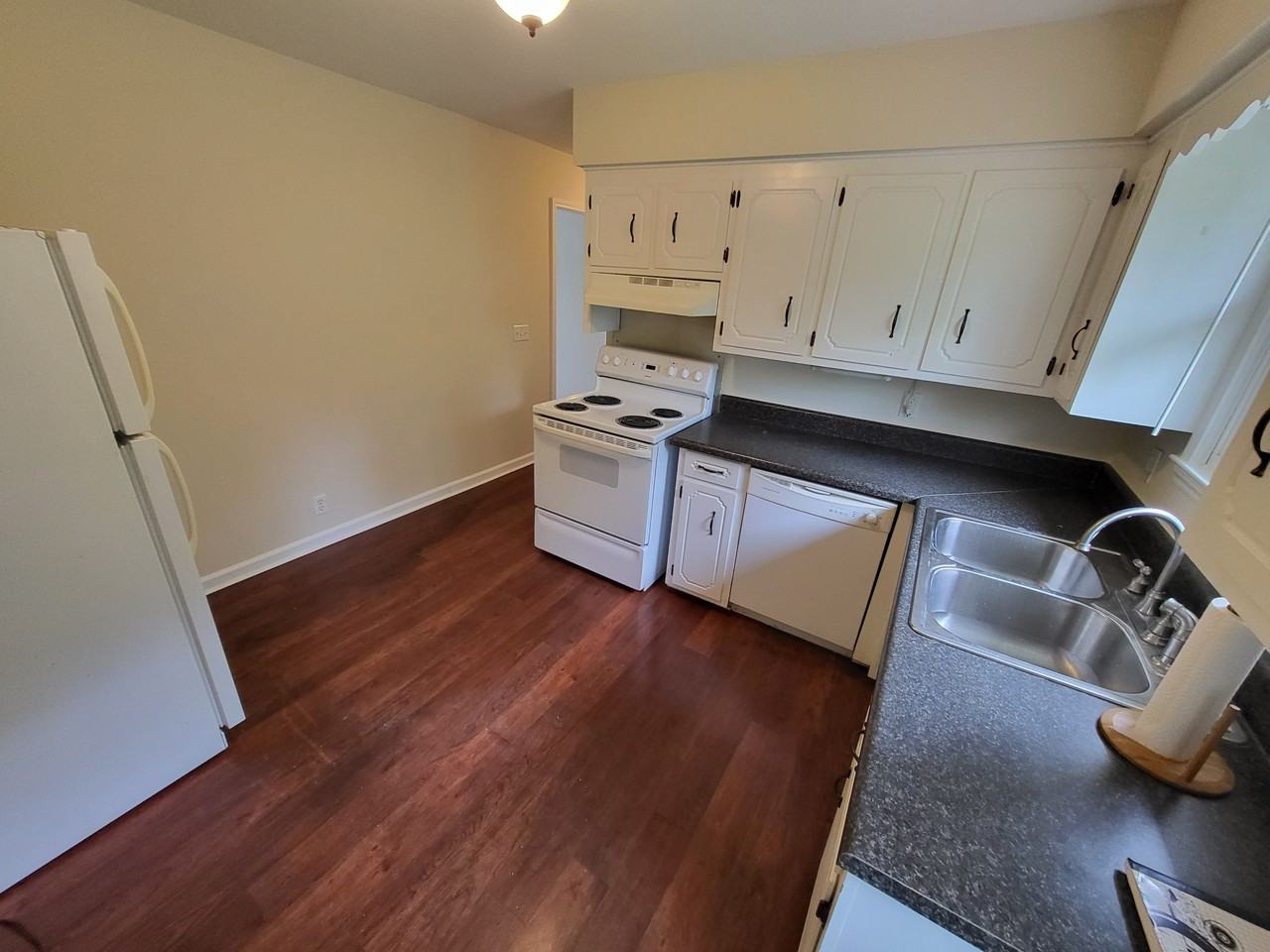 4336B Saundersville Rd #B - Photo 6 of 14