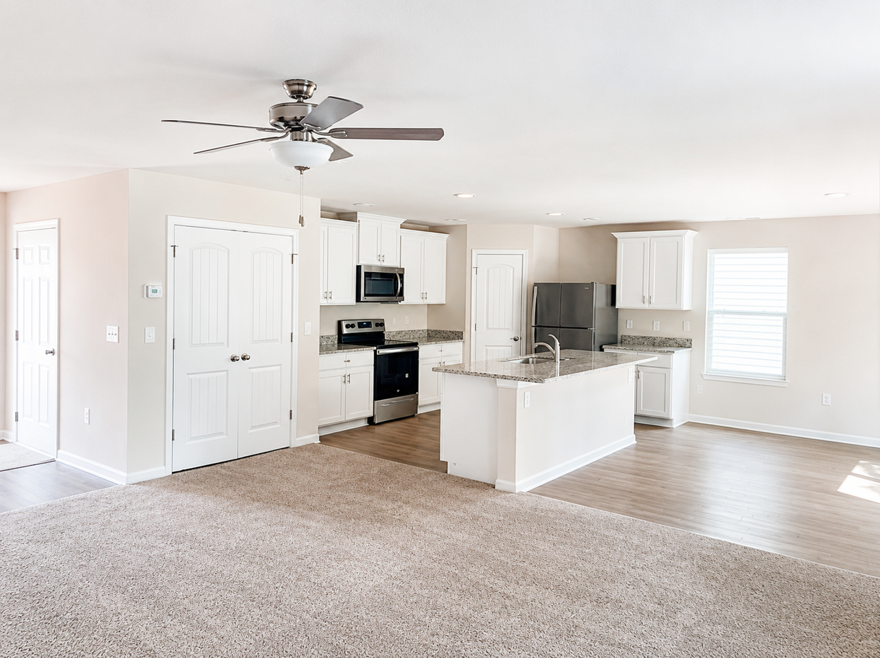 529 Hawley St #1 - Photo 4 of 15