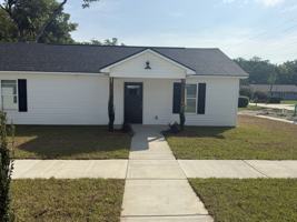 featured image of 534 Jessamine St #B