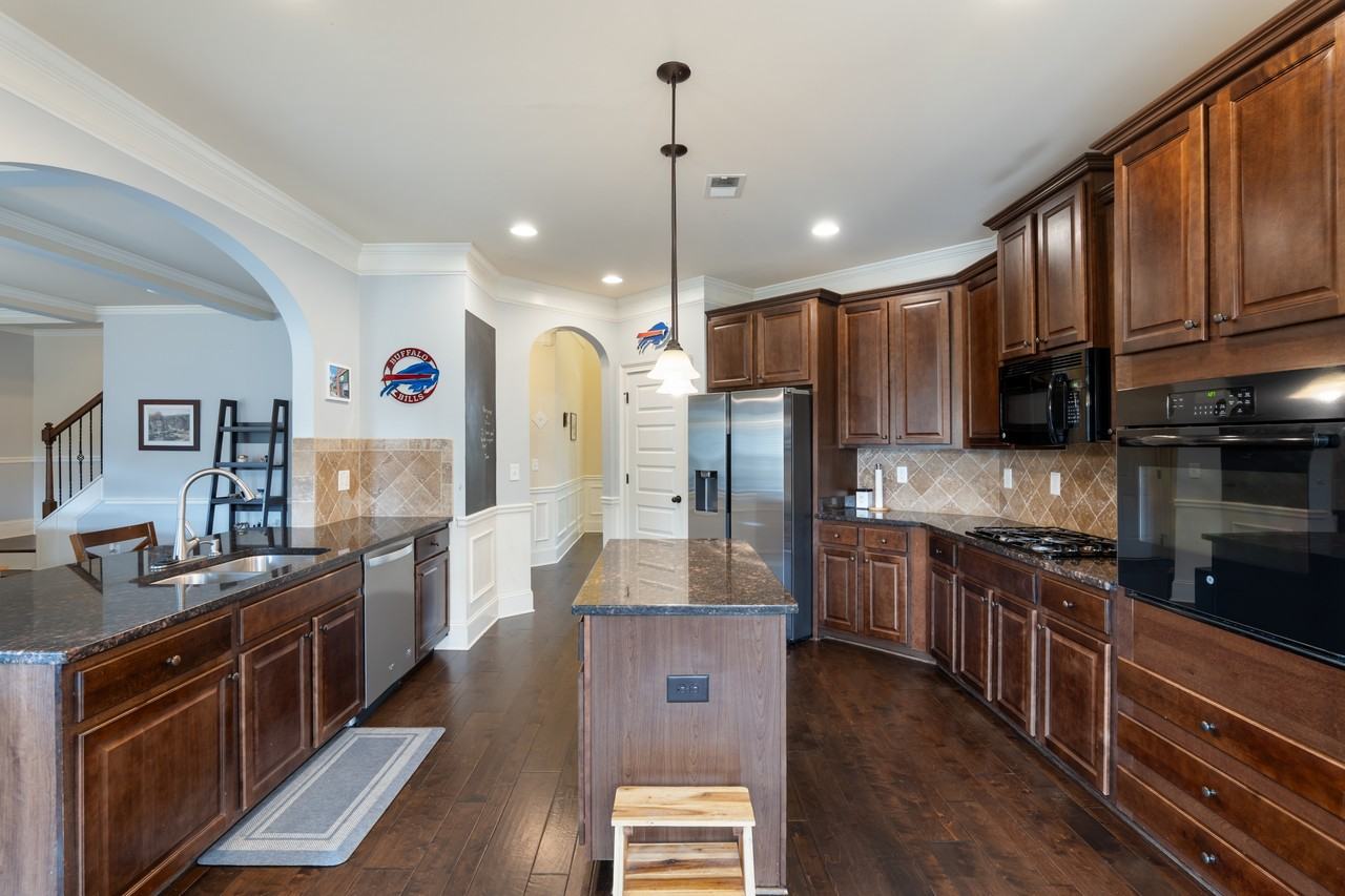 646 Village Market Dr #1 - Photo 3 of 12