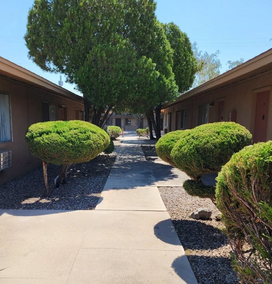 1225 North Catalina Avenue #Apt - Photo 4 of 5