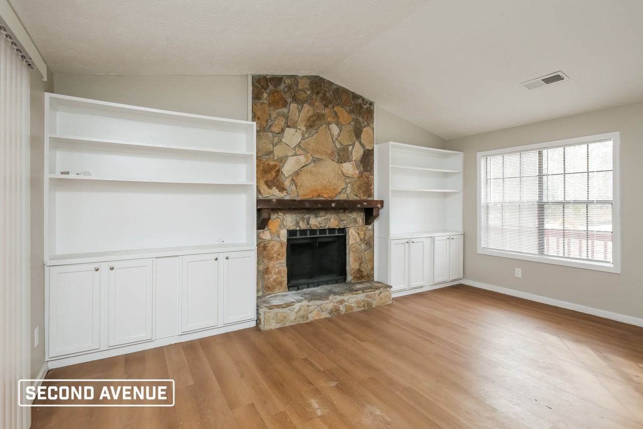 643 Inland Way Nw - Photo 3 of 17