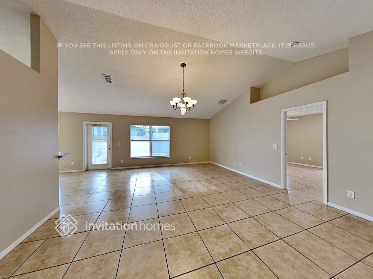 453 Peace Ct - Photo 5 of 22