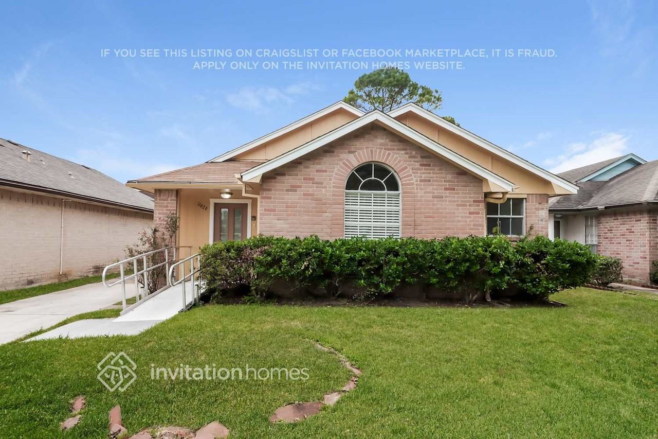 11626 Sagecreek Dr - Photo 2 of 13