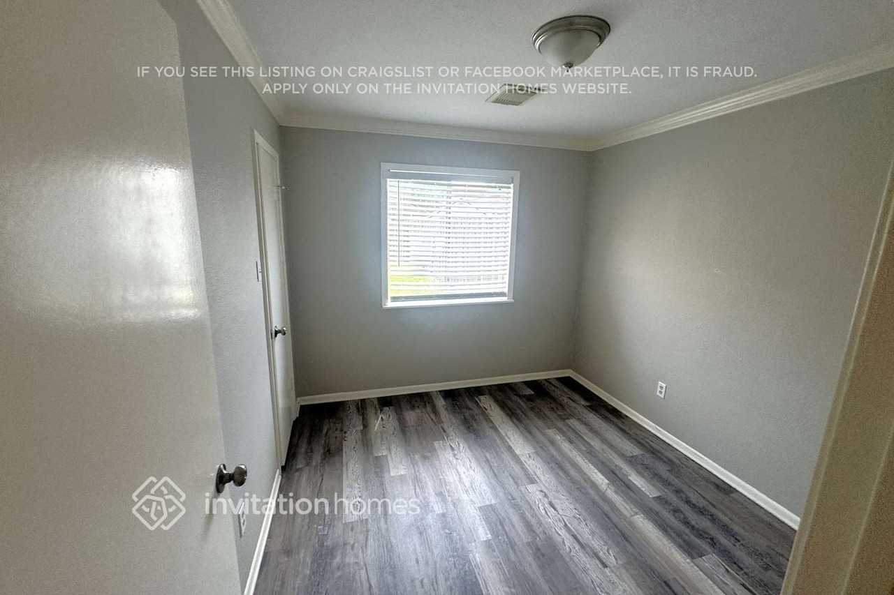 11626 Sagecreek Dr - Photo 7 of 13