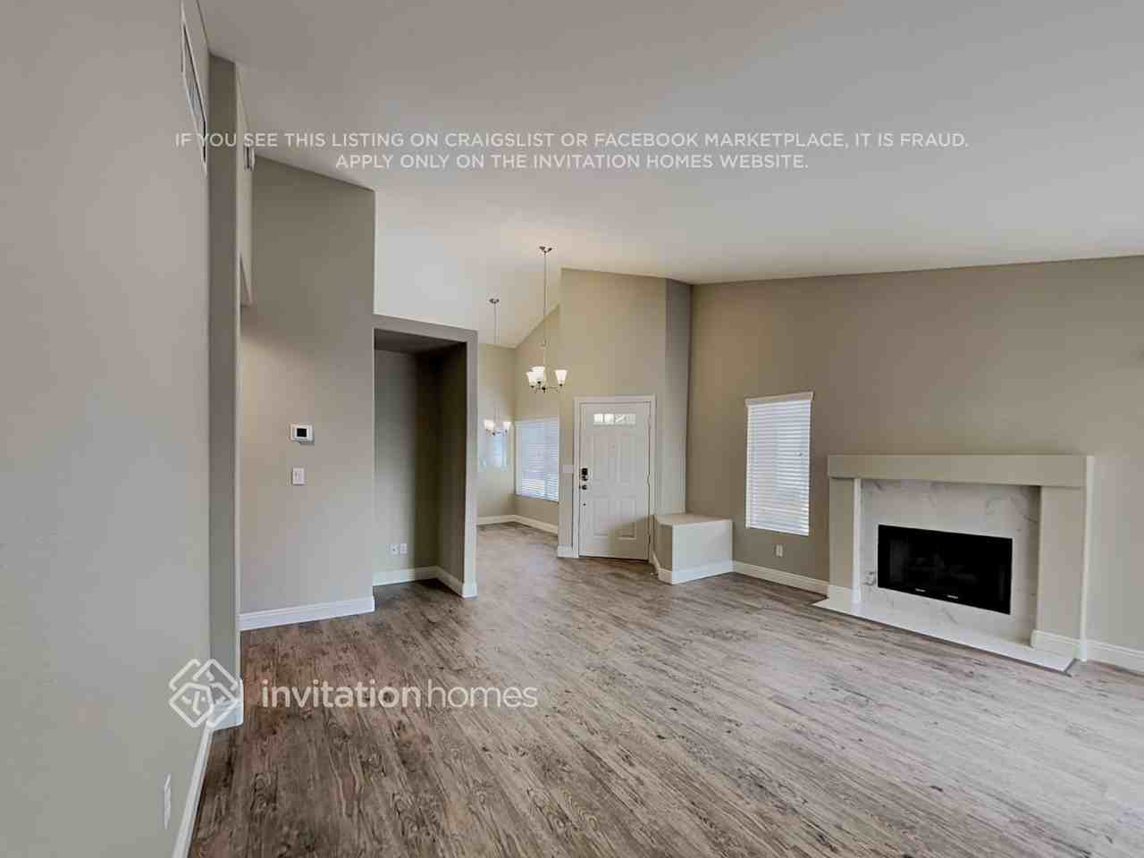 313 Abbington St - Photo 3 of 17