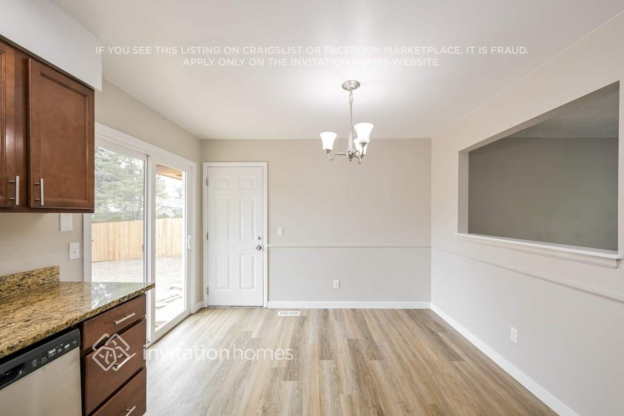 17430 E Gunnison Pl - Photo 7 of 19