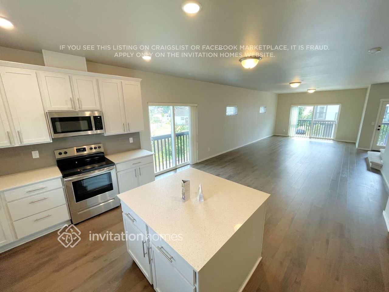 6513 47th Ave Ne - Photo 6 of 13
