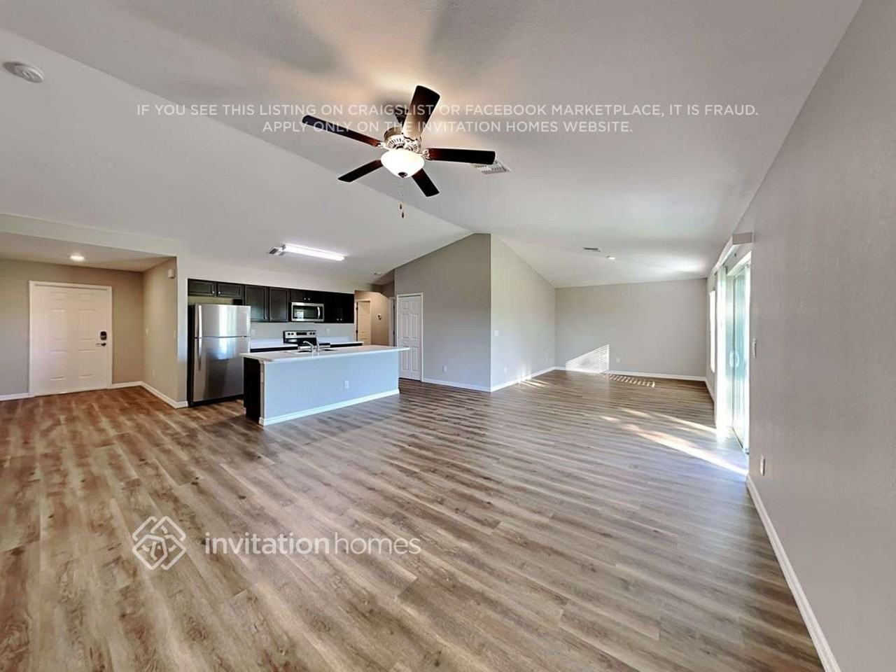 16061 Overdale Ct - Photo 5 of 19