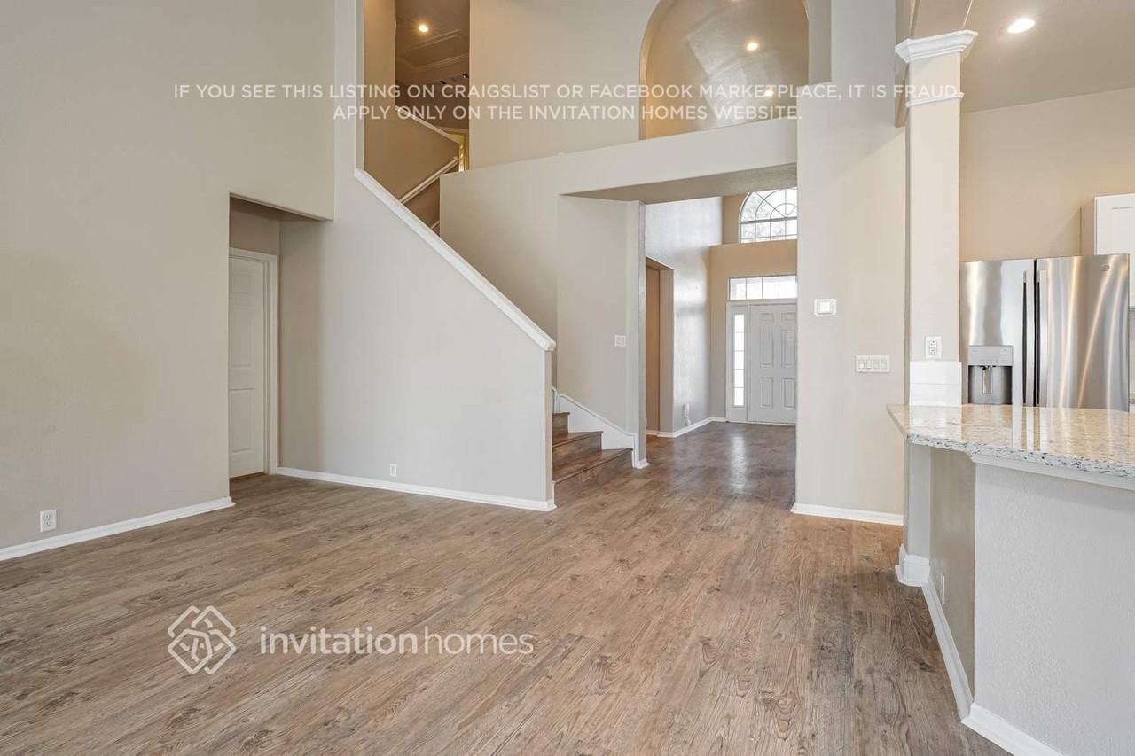 1813 Rim Rock Trl - Photo 7 of 18