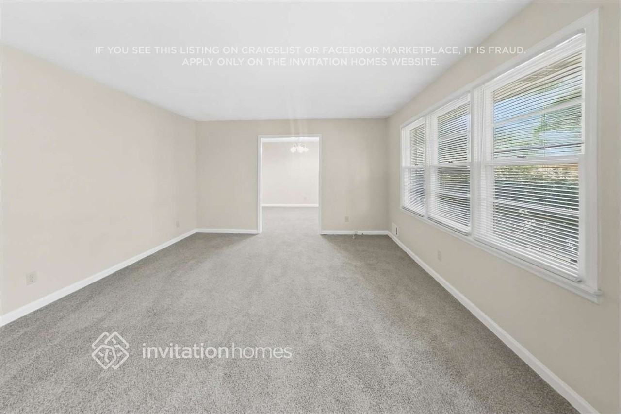 624 Princess Cir - Photo 4 of 21