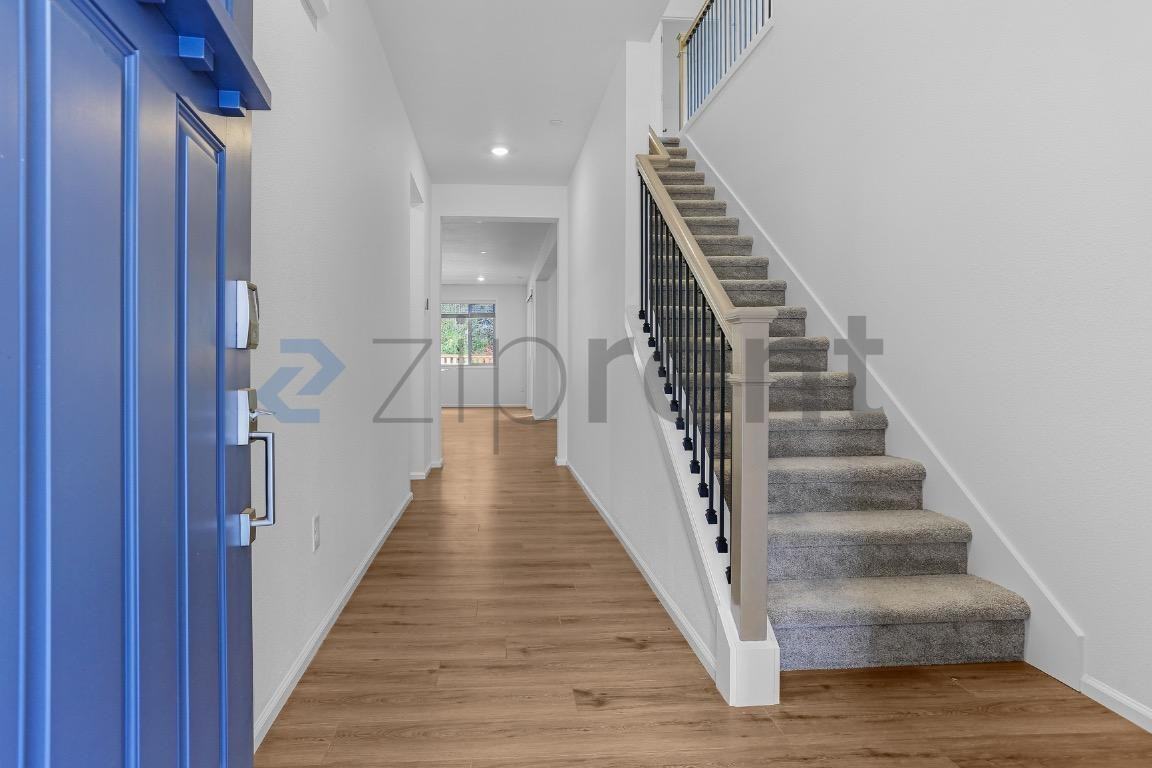 139th St E - Photo 2 of 27