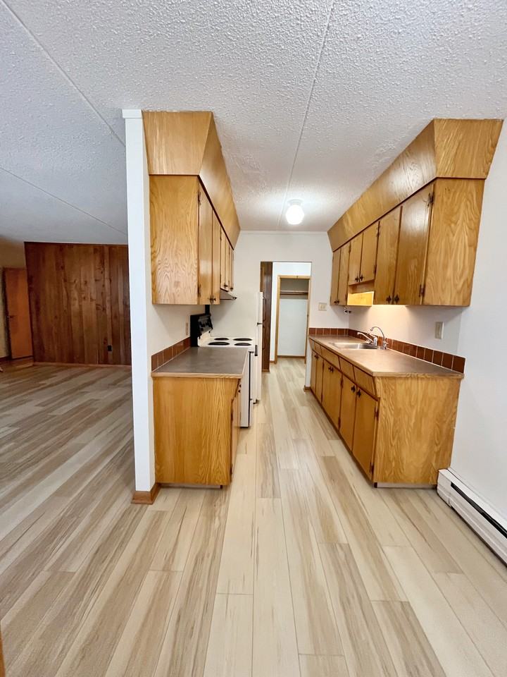2048 Rae Street - Photo 3 of 5