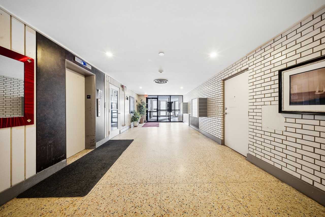 1617 Victoria Park Avenue - Photo 7 of 9
