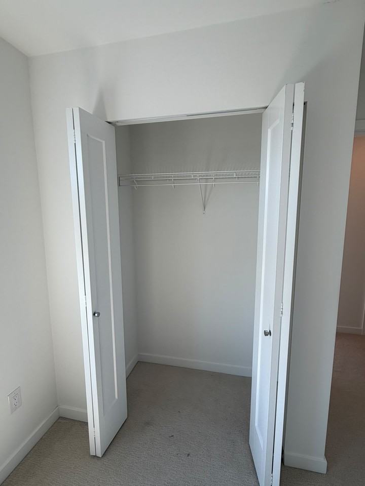 15255 Sitka Dr - Photo 3 of 19