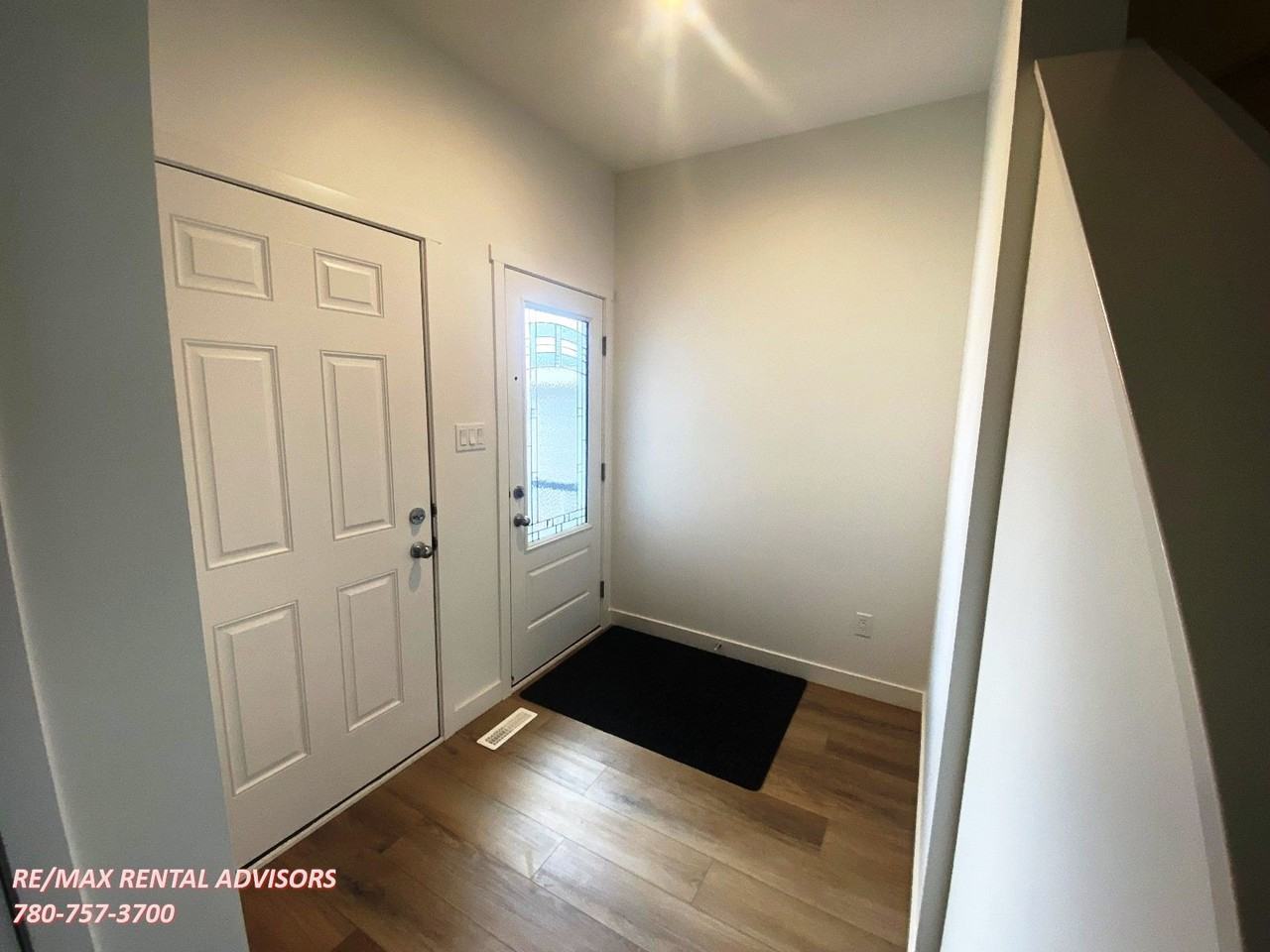 1412 14 St Nw - Photo 2 of 23