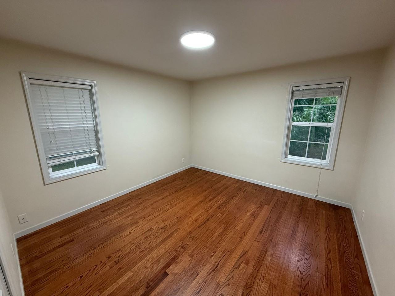 1005 Lindberg Rd - Photo 5 of 10