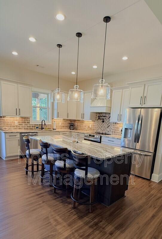 19 Paschal St - Photo 6 of 24