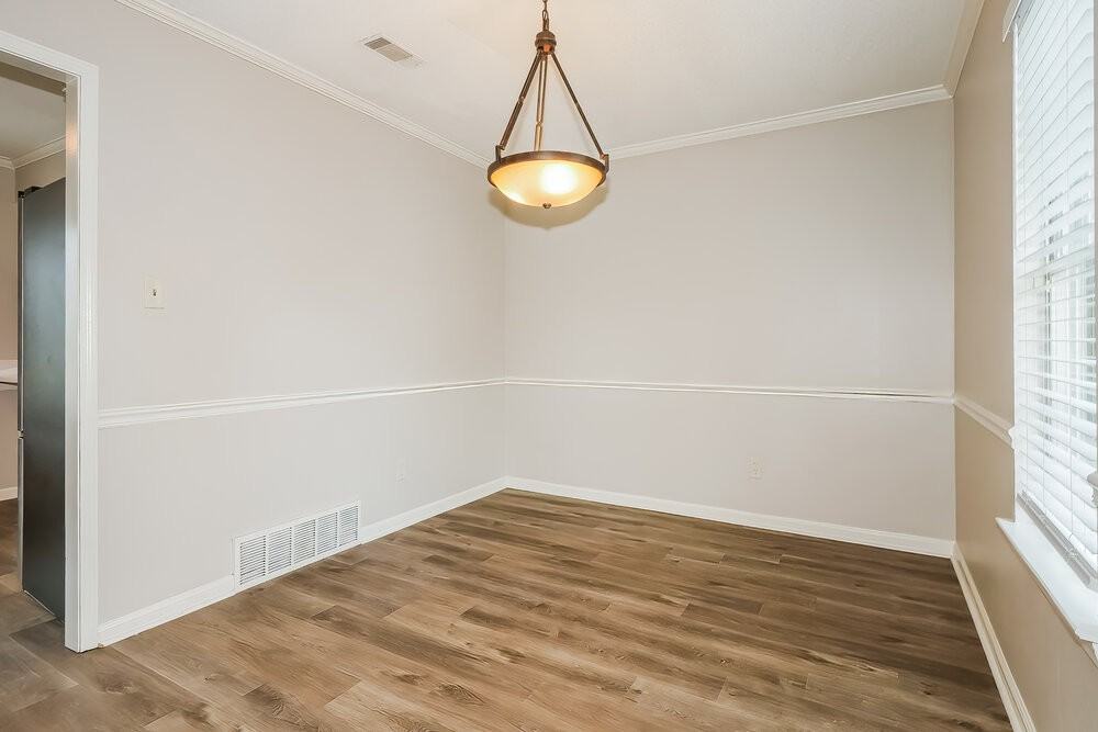 8419 Duval Ave - Photo 7 of 17