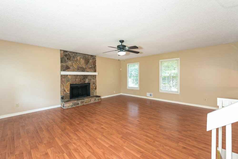 5511 Shawnee Trl - Photo 4 of 17
