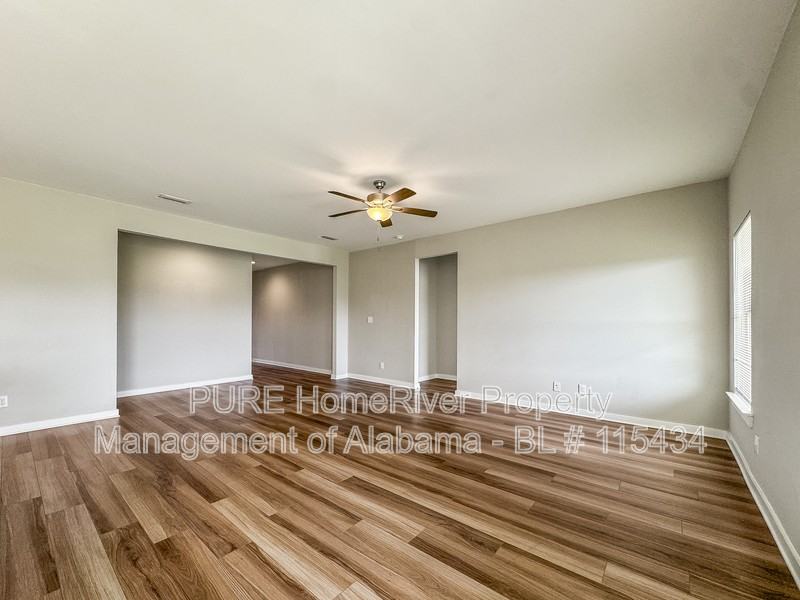 814 Temple St - Photo 7 of 24