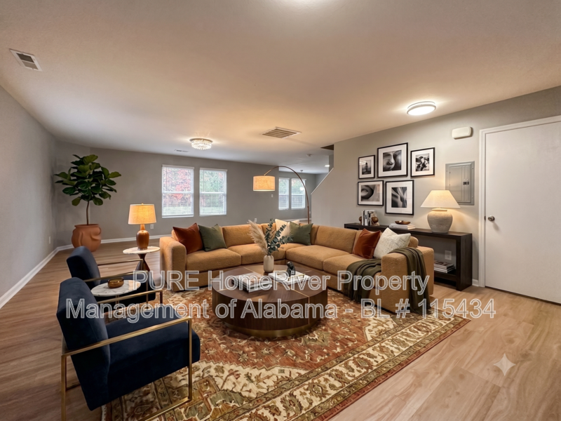 117 Bermuda Lakes Dr - Photo 2 of 21