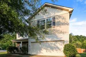 featured image of 10812 Maryanna Ct