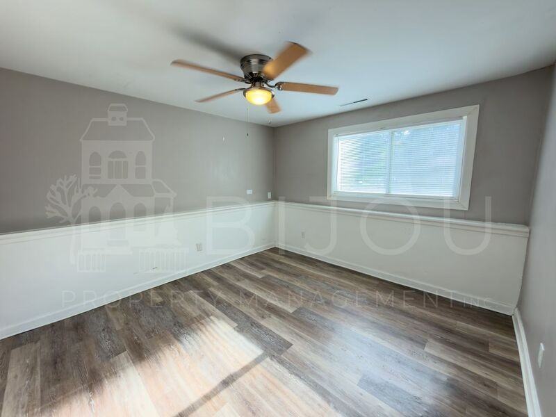 2224 Cooper Ave - Photo 3 of 7