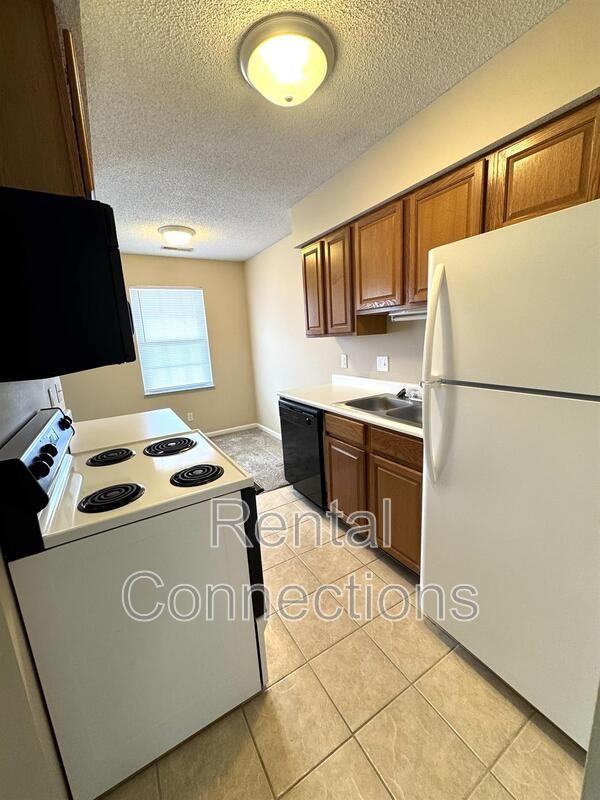 605 Old Creal Springs Rd - Photo 2 of 5
