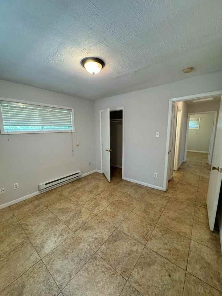 5014 Carmen St - Photo 7 of 10