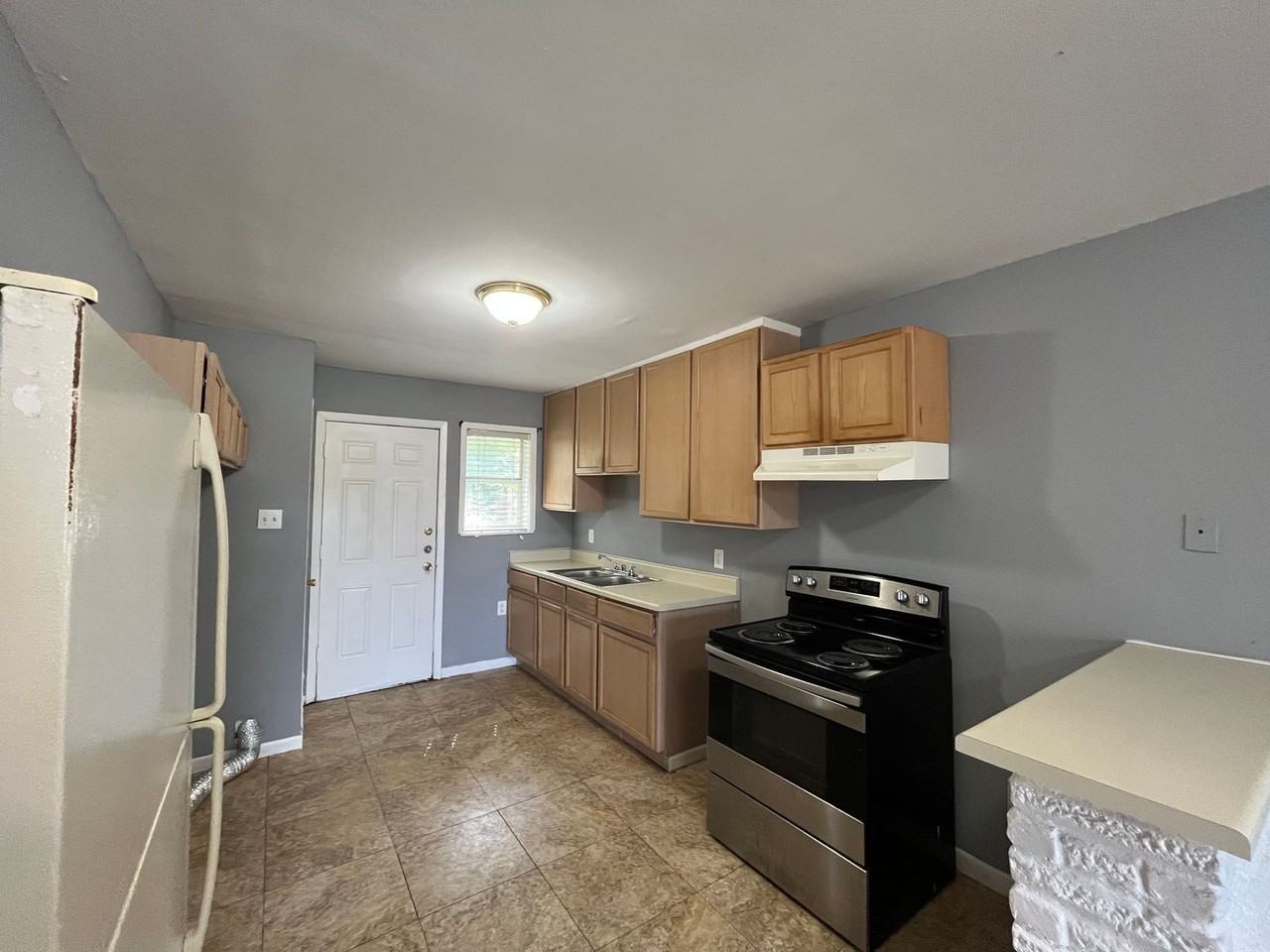 5016 Carmen St - Photo 4 of 9
