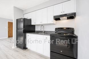 2602 N Jefferson St #B29 - Photo 1 of 1