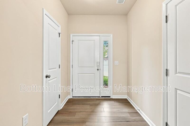 460 Glen Clova Dr - Photo 6 of 37