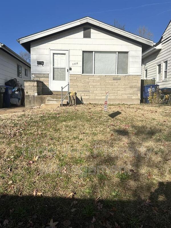 7515 Alaska Ave - Photo 2 of 45