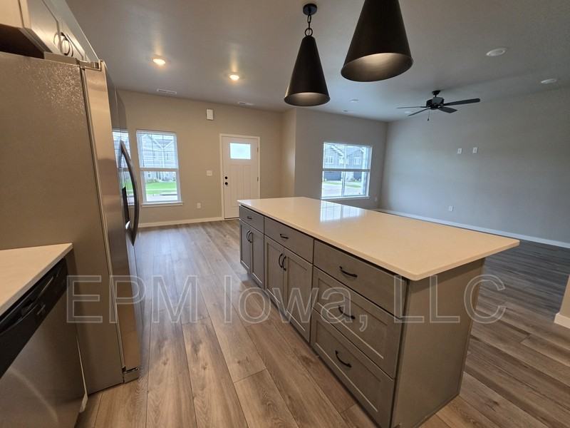 2309 Water Tower Pl - Photo 4 of 22