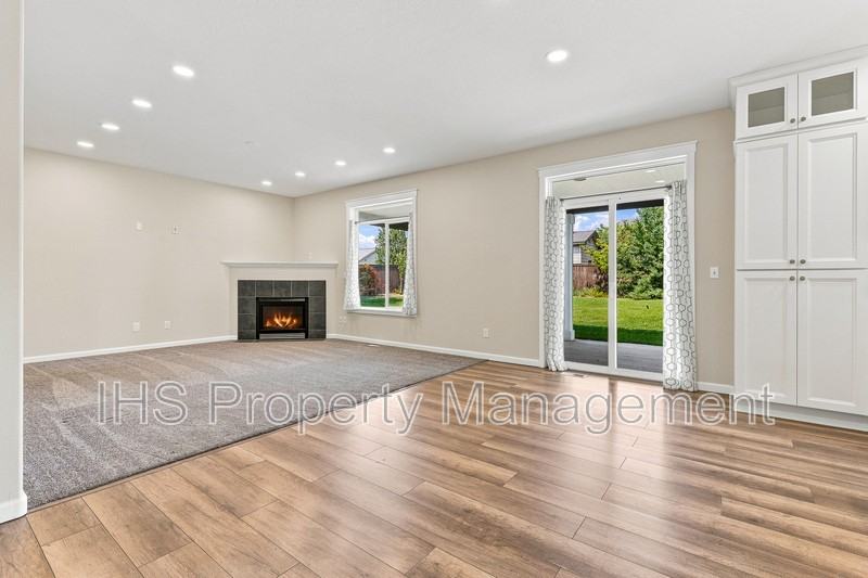 9711 Nottingham Dr - Photo 7 of 23