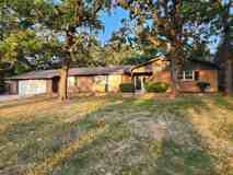 204 S Morrison Dr - Photo 1 of 1