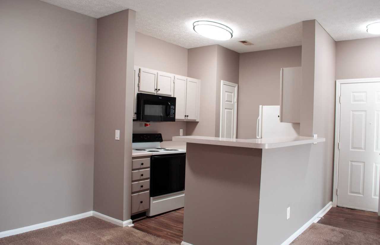 Lakeview Apartments - Photo 4 of 23