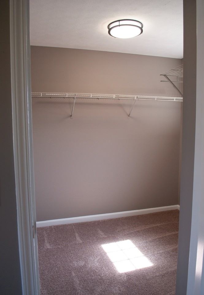 Lakeview Apartments - Photo 7 of 23