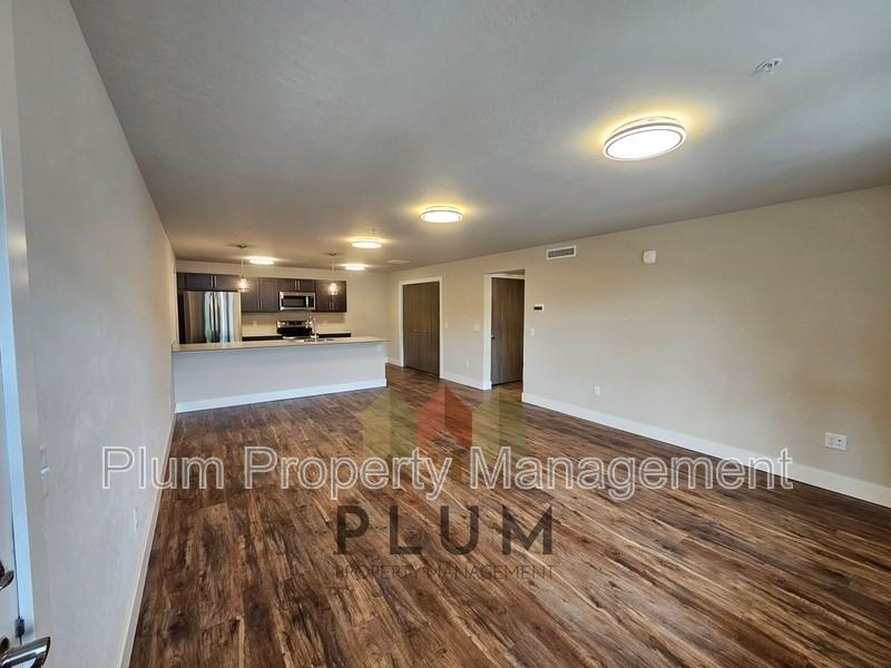 425 Michigan Ave #207 - Photo 3 of 16