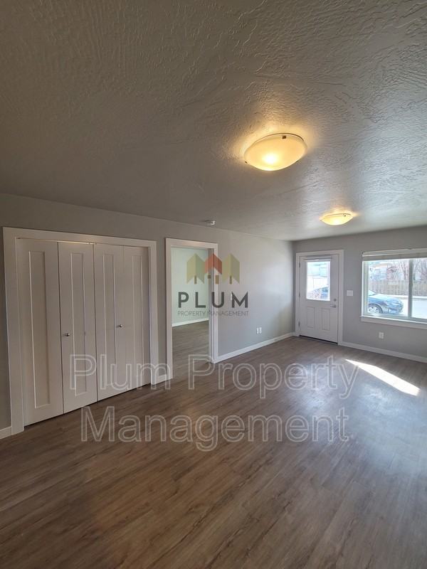 2414 Mcdonald Ave #102 - Photo 5 of 18