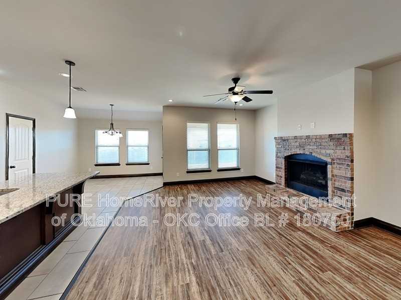 9004 Arman Dr - Photo 2 of 28