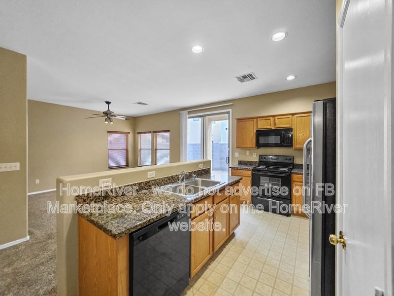 6435 W Sophie Ln - Photo 2 of 21