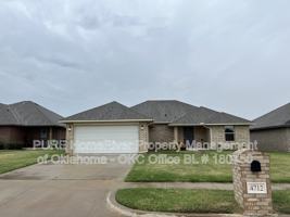 featured image of 4712 River Mesa Dr