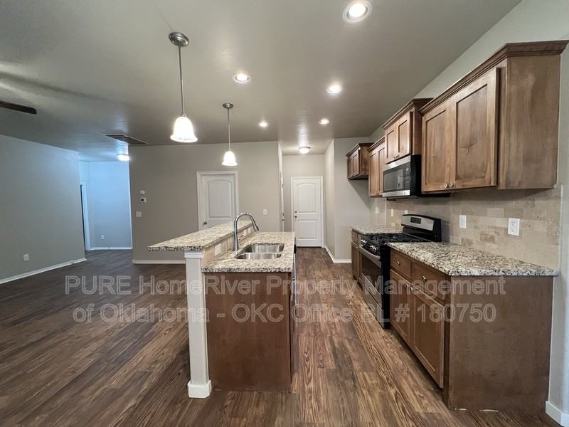 4712 River Mesa Dr - Photo 6 of 46