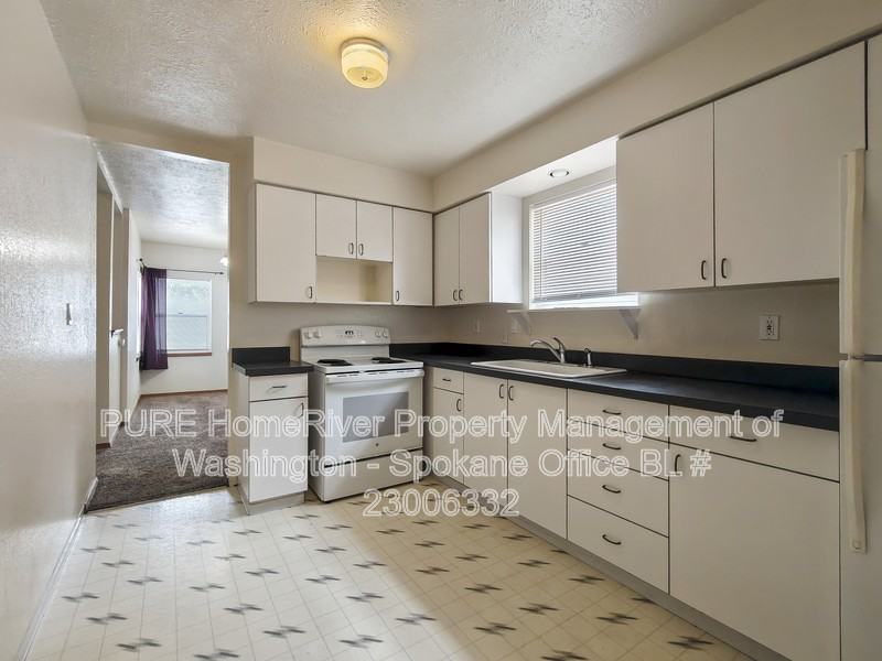 9404 E Main Ave - Photo 2 of 20